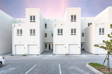 10220 NW 63rd Terrace unit 217 - Doral, FL