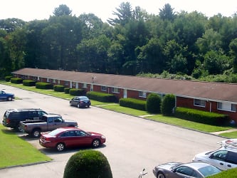 Lakeside Manor Apartments - Oakdale, CT