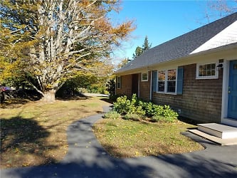 1312 Wapping Rd - Middletown, RI