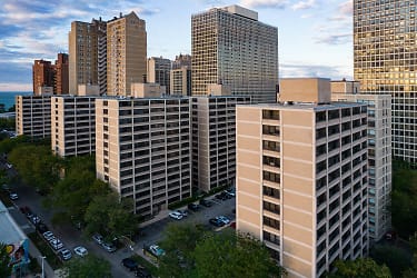 The Algonquin Apartments - Chicago, IL