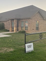 1097 Grindstone Unit 203 - Weatherford, TX
