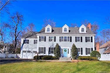 30 Elm Pl - New Canaan, CT