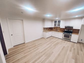 10911 Hesby St unit 2 - Los Angeles, CA