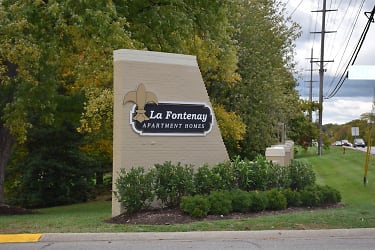 215 La Fontenay Ct - Louisville, KY