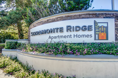 Serramonte Ridge Apartments - Daly City, CA