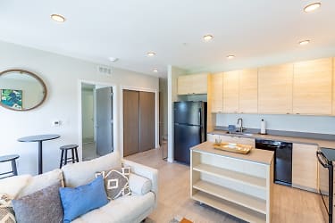 Rowat Lofts Apartments - Des Moines, IA