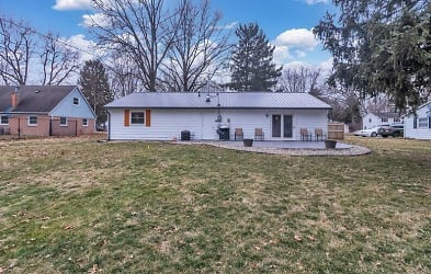 7355 Mikesell Dr - Indianapolis, IN