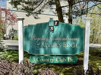 3 Country Club Dr #103 - Manchester, NH