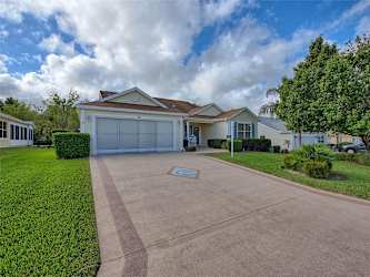 176 Palermo Pl - Lady Lake, FL