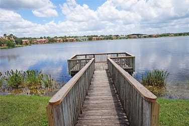 9850 Lake Chase Island Way #9850 - Tampa, FL
