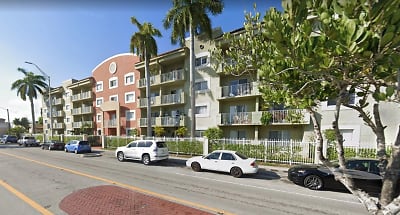 South Wind Apartments - Hialeah, FL