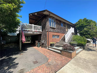 71 Garden City Ave - Point Lookout, NY