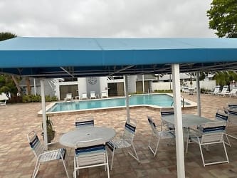 2705 Countryside Blvd #107 - Clearwater, FL