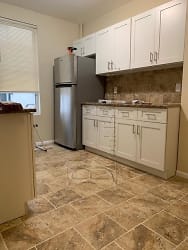 35-41 33rd St unit 1R - Queens, NY