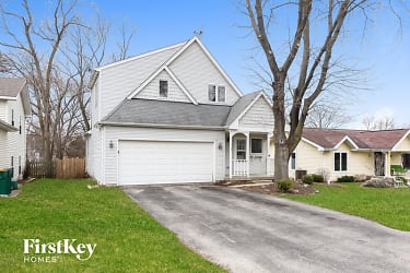 419 Clearview Ave - Wauconda, IL
