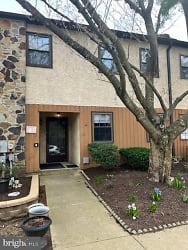 190 Stirling Ct - West Chester, PA