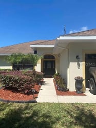 10809 Masters Dr - Clermont, FL