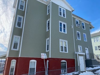 53 Gage St unit 3 - Worcester, MA