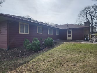 6404 Cottage Grove Rd - Madison, WI