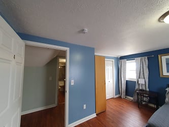 Room For Rent - Cleveland, OH