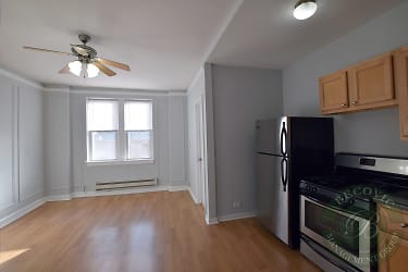 5860 N Kenmore Ave unit 512 - Chicago, IL