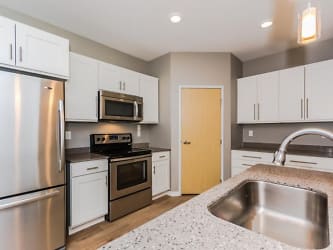 Sonoma Lofts Apartments - Grand Forks, ND