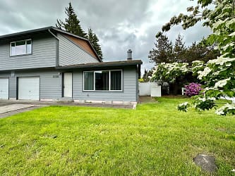 1098 SW Hensley Rd - Troutdale, OR
