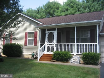 57 Cottontail Ct - Ranson, WV