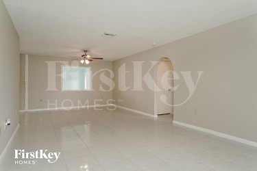 8429 Winged Foot Dr - Fort Myers, FL