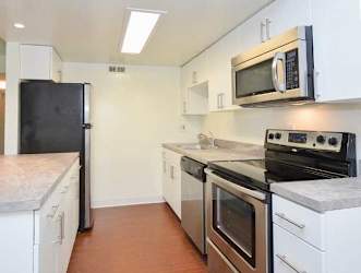 Princeton Orchards Apartments - Dayton, NJ