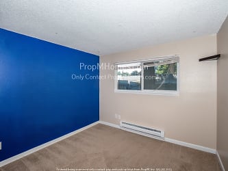 8315 SW 80th Ave - Portland, OR