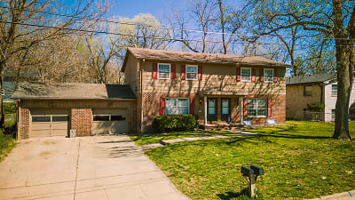 6807 Timmons Dr unit 1 - Windsor Heights, IA