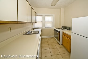 2374 Euclid Heights Blvd Apartments - Cleveland Heights, OH