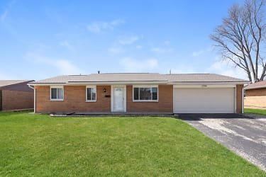 2794 Wyoming Dr - Xenia, OH