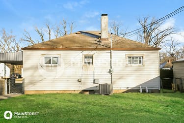 5225 E 20Th Pl - Indianapolis, IN