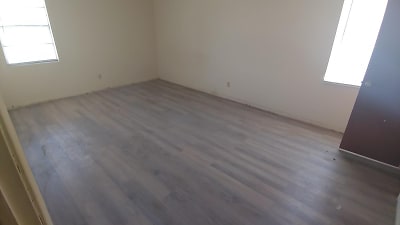 2500 W 26th - undefined, undefined