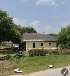 204 NW 1st St - Premont, TX