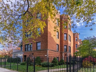 1507 W Sherwin Ave #1S - Chicago, IL