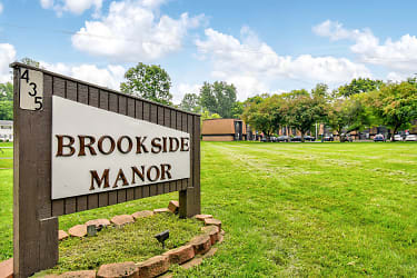 Brookside Manor Apartments - Urbana, OH