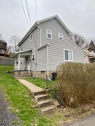 1056 Lessing St - Pittsburgh, PA