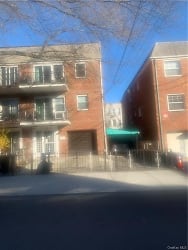 23-15 28th St #3 - Queens, NY