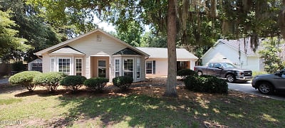 28 Ardmore Ave - Beaufort, SC