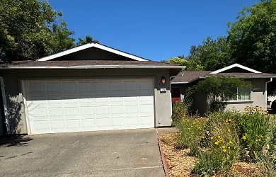 11096 Gingerwood Way - Rancho Cordova, CA