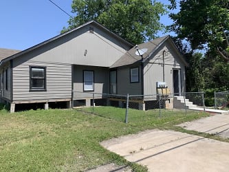 817 S 11th St - Temple, TX
