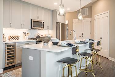 The Upton Short Hills Apartments - Short Hills, NJ