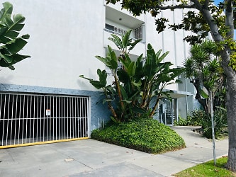 345 S Doheny Dr unit 101 - Beverly Hills, CA