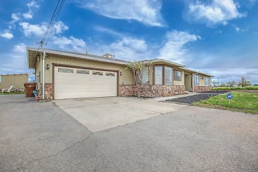 60 Old Stagecoach Rd - Brentwood, CA