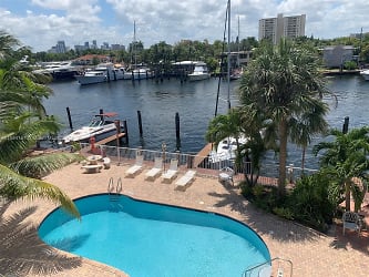 815 Middle River Dr #316 - Fort Lauderdale, FL