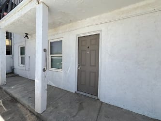 301 N 1st Ave unit 4 - Barstow, CA