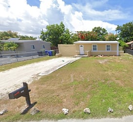1417 NW 13th Pl - Fort Lauderdale, FL